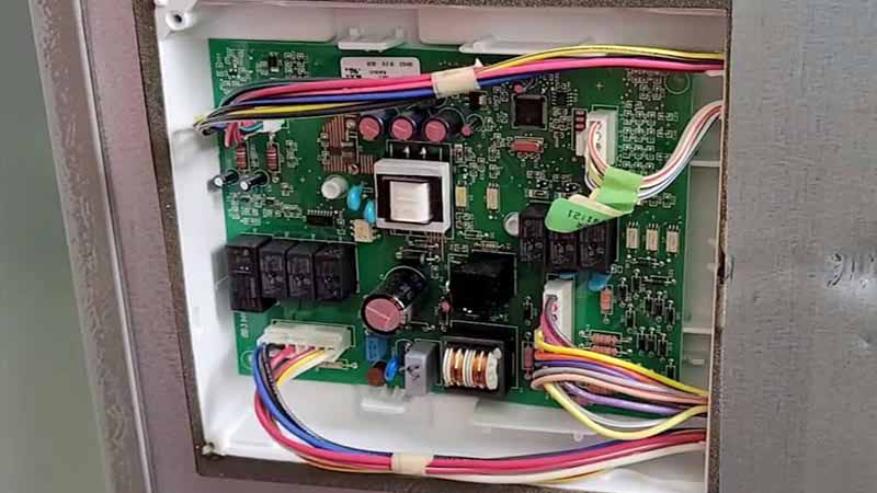 بردهای الکتریکی در یخچال ساید بای ساید