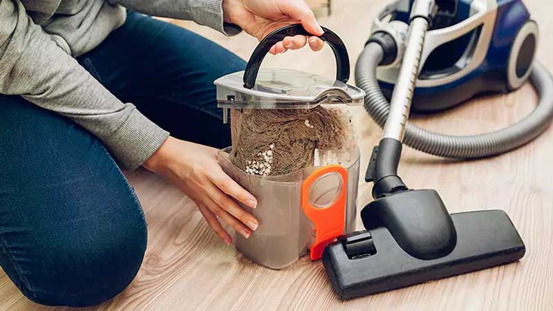 مکش ضعیف به علت کثیف و مسدود شدن فیلترها