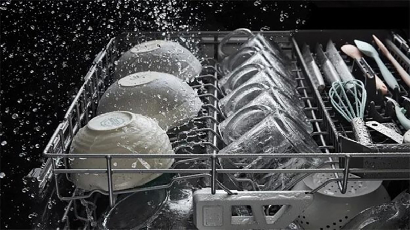 رایج‌ترین دلایل نشت آب در ماشین ظرفشویی