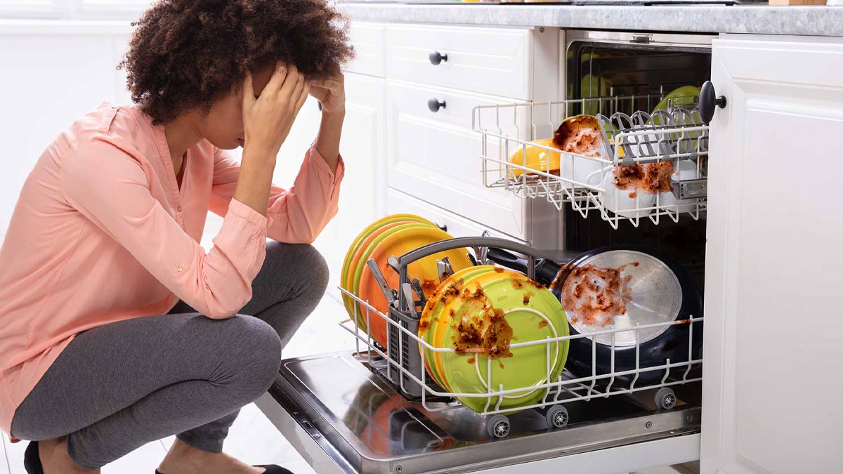 چرا ماشین ظرفشویی ظرف ها را تمیز نمی شورد؟
